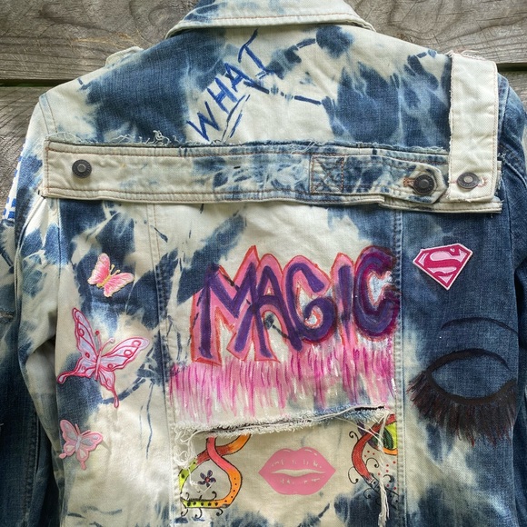 Custom hand painted Cropped Jean Jacket - Picture 7 of 16